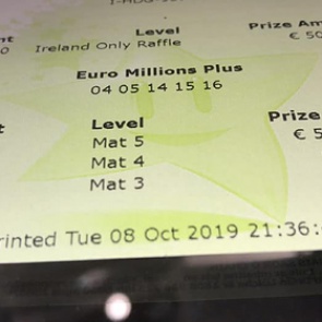 Мужчина едва не выбросил полмиллиона евро в мусорное ведро