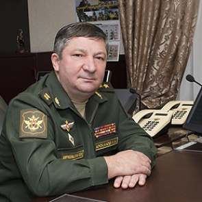 Главный связист российской армии слег в больницу после обвинений в мошенничестве