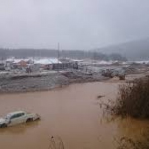 СМИ сообщили о пропавшем золоте после прорыва дамбы в Красноярском крае