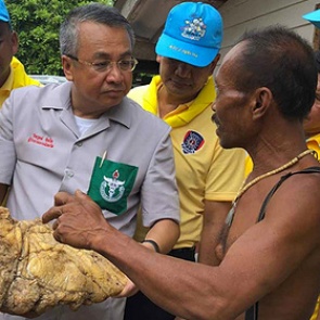 Рыбак нашел рвоту кашалота и озолотился