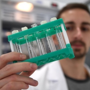 Назван средний возраст диагностики рака у россиян