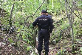 В селе в Красноярском крае мальчик всю ночь сидел в заброшенном доме после ссоры с родителями