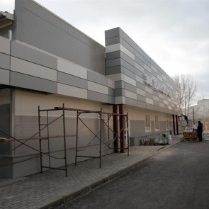 На острове Отдыха в Красноярске достраивают спортзал единоборств