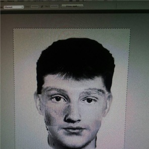 В Хакасии ищут педофила, который в подъезде жилого дома надругался над 9-летней девочкой