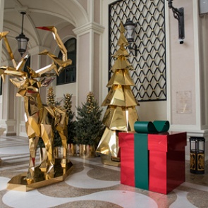 Российские налоговики захотели отобрать подарки детям за долги родителей