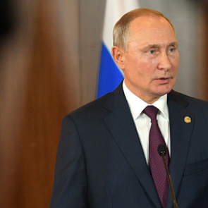 Путин назвал чушью новый порядок медосмотра для водителей