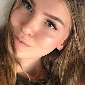 Стало известно о жалобах 23-летней следовательницы из Сочи перед самоубийством