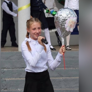 У школьницы из Красноярска нашли редкое заболевание крови и погрузили ее в искусственную кому