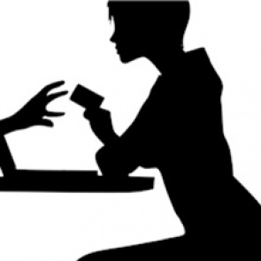 В Красноярском крае вычислили серийного телефонного мошенника. Им оказался 52-летний мужчина