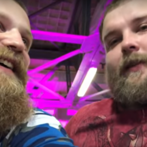 Чемпион по пощечинам Вася Пельмень отправился в свой первый нокаут