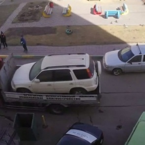 Укравший автомобиль с помощью эвакуатора угонщик отделался «условкой»