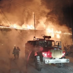 Названа причина пожара в доме на севере края, из которого эвакуировали 25 человек