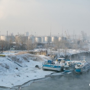 На красноярской нефтебазе начали демонтаж оборудования. Она официально закрыта