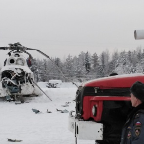 Врачи госпитализировали еще четырех вахтовиков после падения вертолета в Байките