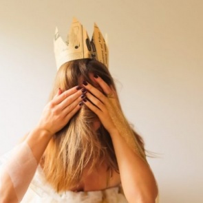 «Маскируются под модельные агентства»: следователи рассказали о том, как дети становятся жертвами интернет-растлителей