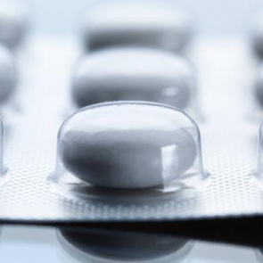 «Для родителей это страшная ситуация»: в Красноярске обсудили отсутствие иностранных лекарств для лечения детей с онкологией и муковисцидозом