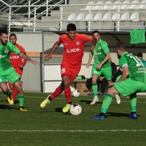 От 800 тысяч до 1,4 миллиона. Чиновники потребовали снизить зарплаты красноярских футболистов