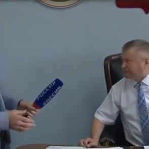 В Хакасии вынесли приговор чиновнику, который напал на журналиста федерального канала