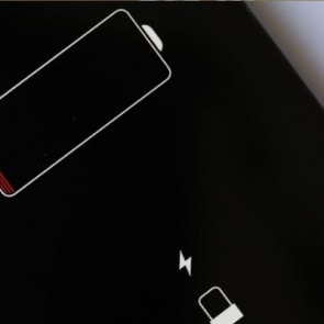 Житель Ачинска купил телефон с браком у одной компании, а засудил другую