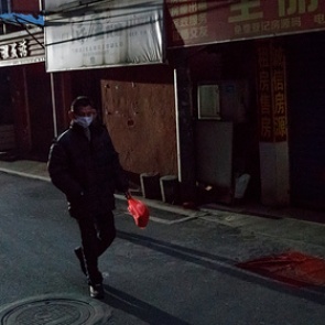 Число жертв коронавируса резко возросло