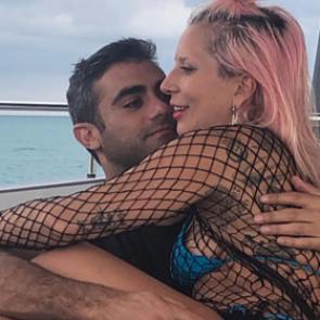 Леди Гага показала нового бойфренда