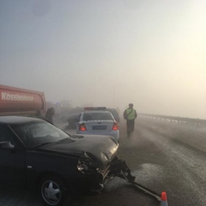 «Столкнулись сразу 29 машин»: ГИБДД уточнила информацию о массовом ДТП под Красноярском