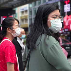 Излечившихся от коронавируса предупредили о риске повторного заражения