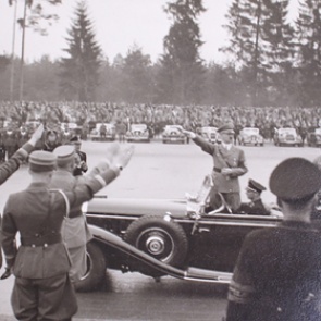 Опубликованы неизвестные фотографии Адольфа Гитлера