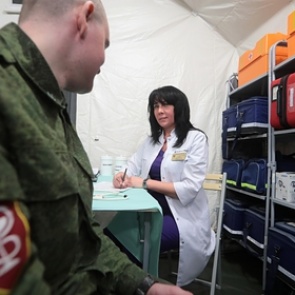 К борьбе с коронавирусом подключились военные вирусологи