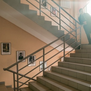 Школьников досрочно отправляют на каникулы из-за угрозы коронавируса