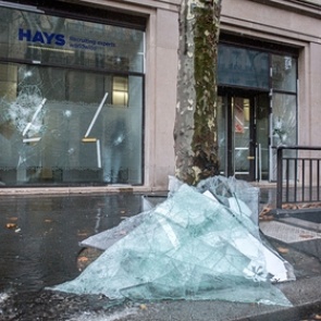 Крадущих алкоголь во время эпидемии коронавируса мародеров задержали