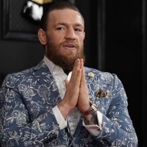 Макгрегор потребовал задействовать военных для обеспечения карантина