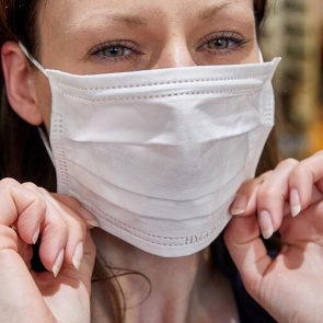 Красноярский край получил партию медицинских одноразовых масок