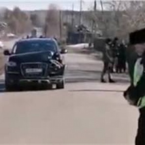 В Абане водитель Audi насмерть сбил школьника. Он неожиданно начал переходить дорогу