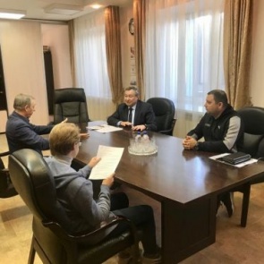 Глава Ачинска предложил малому и среднему бизнесу совместно работать над снятием ограничительных мер