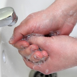 Оценена эффективность антибактериального мыла против коронавируса