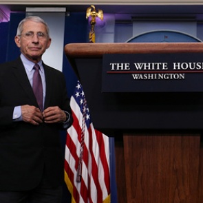 Главному инфекционисту США запретили давать показания в Конгрессе 1