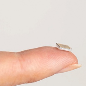 Илон Маск пообещал чипировать человека в течение года