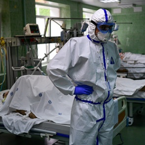 Коронавирус оказался разрушительнее тайфунов