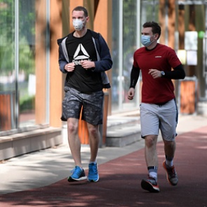 «Носят только 40-50 % людей»: красноярцев ждут массовые проверки на соблюдение масочного режима