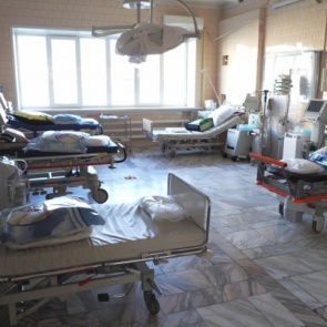 В реанимации краевой больницы увеличили количество коек: после майских праздников много зараженных