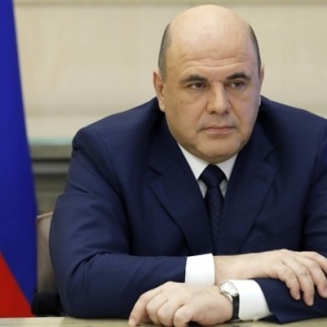 Мишустин назначил выплаты волонтерам, работавшим во время эпидемии