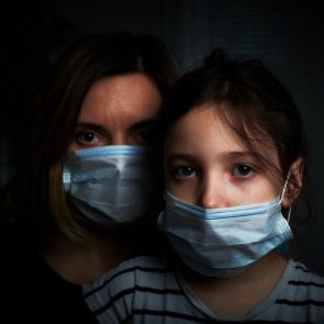 Депутат попросил Путина разобраться с алиментщиками, которые отбирают у детей коронавирусные пособия