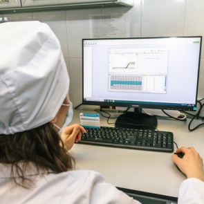 Красноярский врач ответил на вопросы об антителах к ковиду и о тестах на их определение