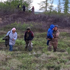 Семья с 4-летним ребёнком больше суток скиталась по тундре, пока их не спасли