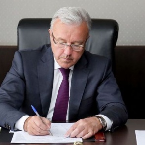 В Красноярском крае до 9 августа продлен режим ограничений для организаций и предприятий