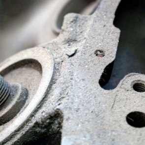 В России хотят запретить устанавливать на автомобили б/у запчасти