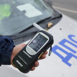 Дорожные полицейские продолжат работу по пресечению нарушений ПДД в выходные дни