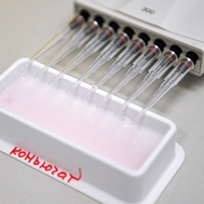 Россиянам назвали противопоказания к вакцинации от COVID-19