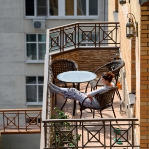 Как будто мы снова в марте: Минздрав посоветовал россиянам оставаться в выходные дома